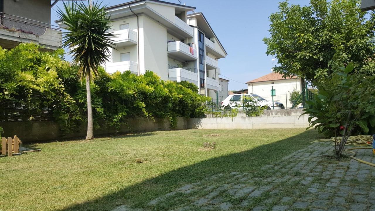 Casa Vacanze Darena Tortoreto Exterior foto